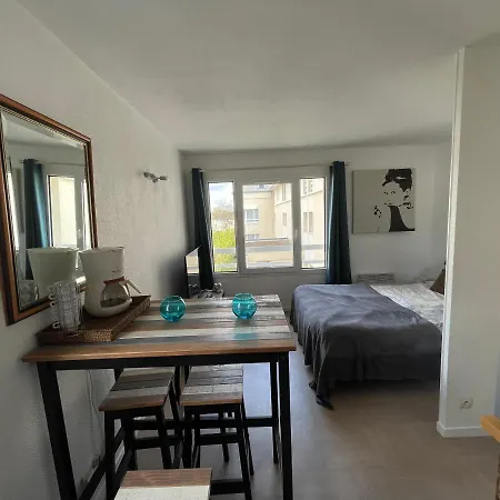 Adara, Proche Campus 2 דירה *